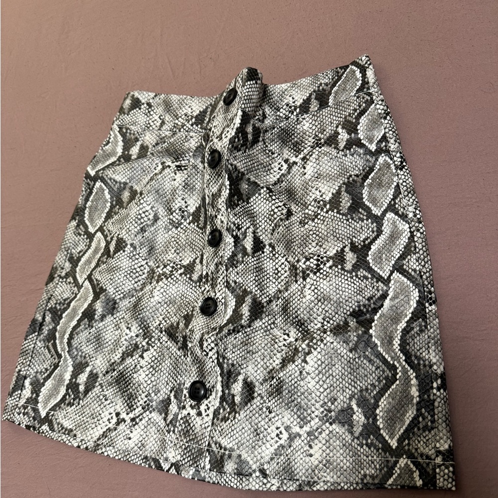 Shines Snake Print Skirt
